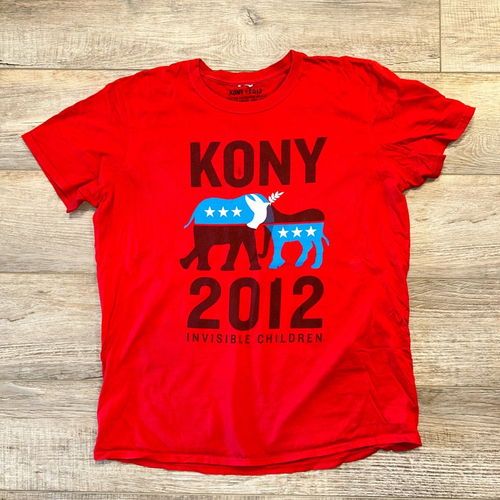 "Joseph Kony T-shirt" Original Style T-Shirt Kony 2012 Essential T-Shirt
